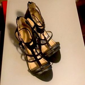 Nine West Open Tow Straps Sandals With Back Zipper Woman Lowe Hills Size 6 1/2M